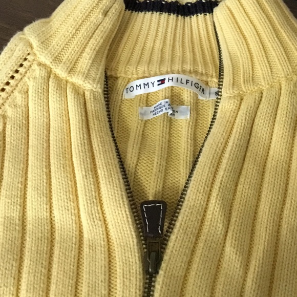 TOMMY HILFIGER.......100% cotton Sweater - Picture 3 of 4